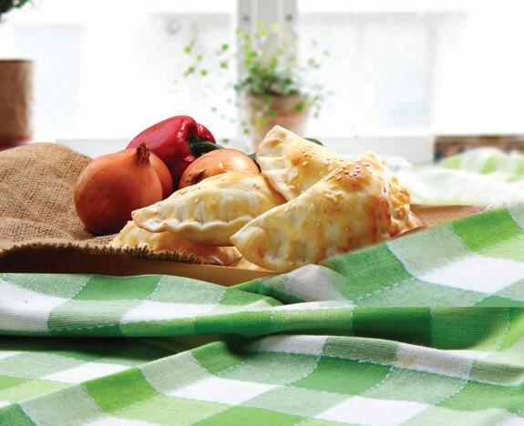 Tupperware Empanadas de osobuco y papa 