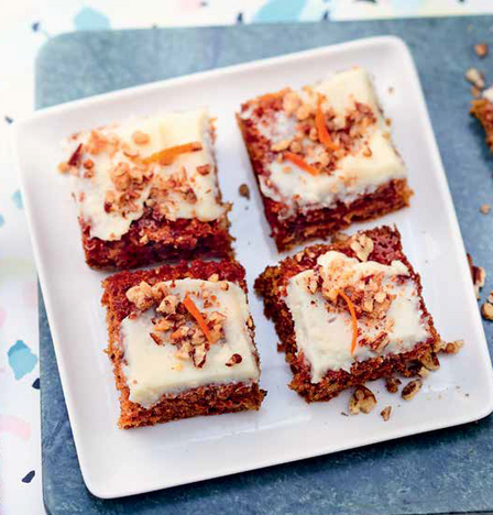 Tupperware Torta de zanahoria y crema chantilly 